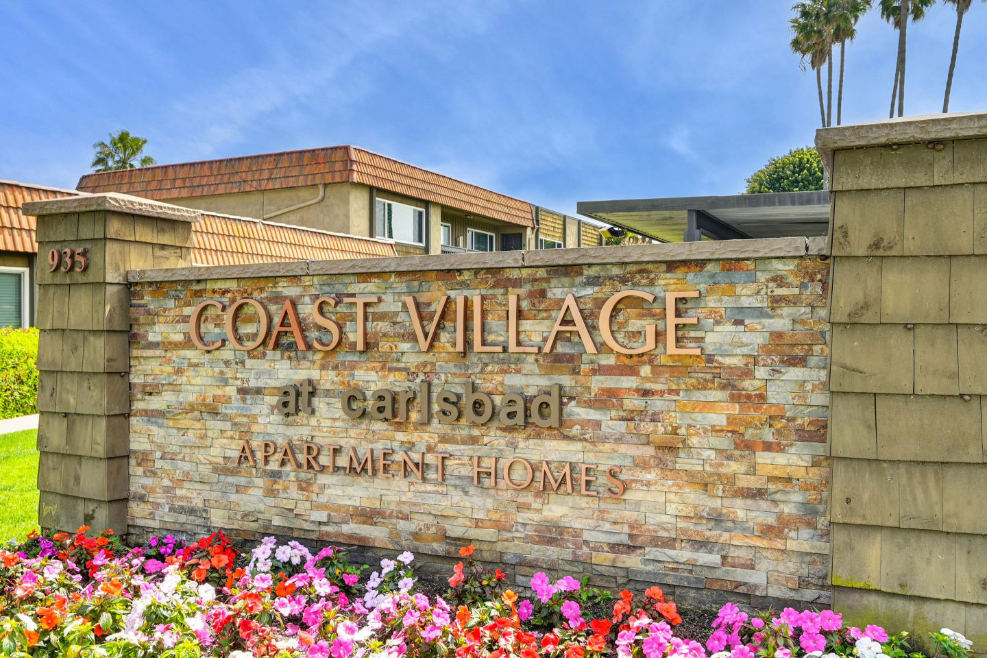 Coast Village Apartment Homes Image 14