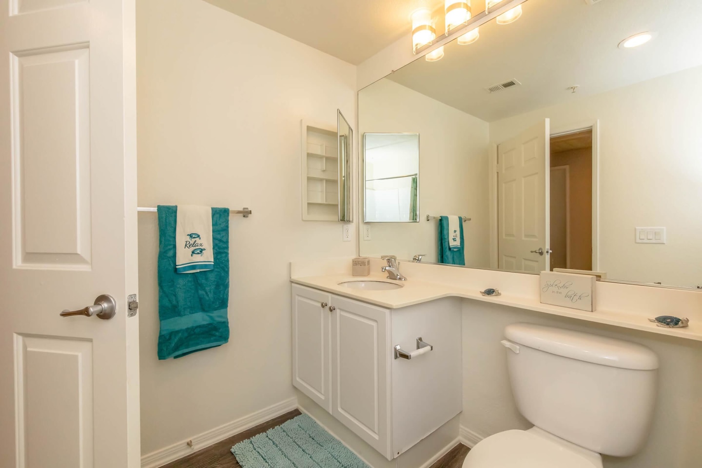 Laurel Vista Apartment Homes Image 50