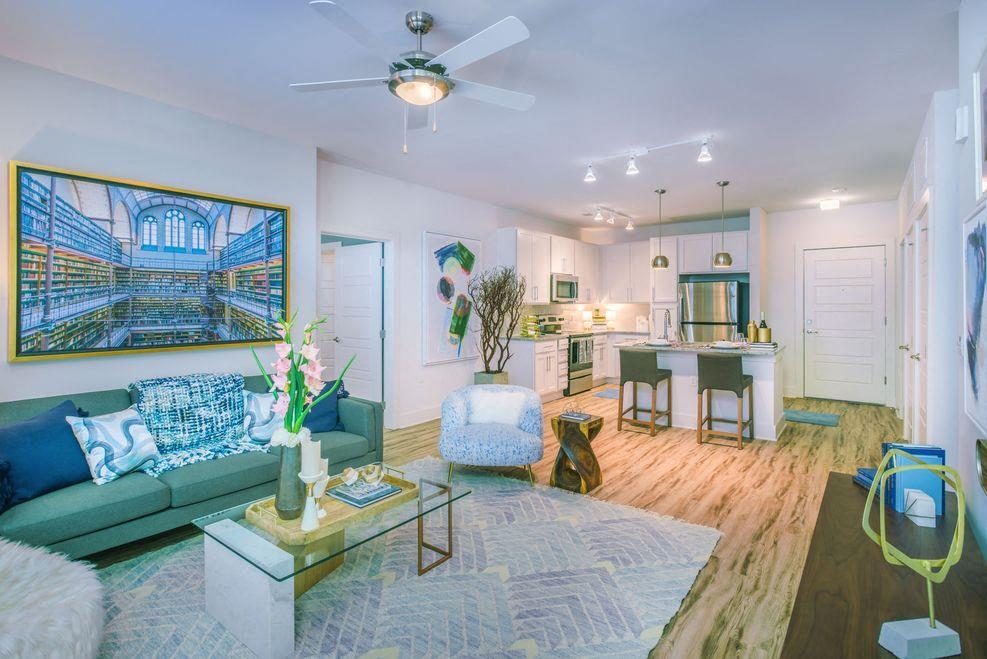 Blu at Northline Image 1