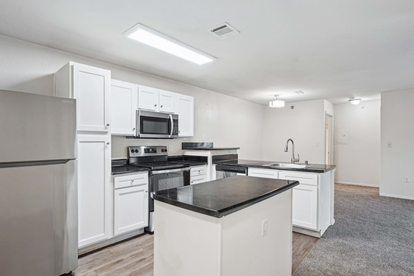 Capitol Hill Apartment Homes Image 4