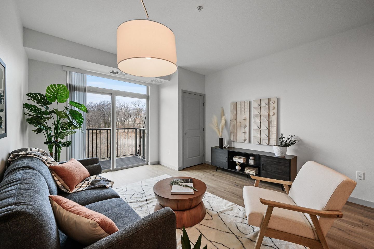 Fenview Flats Image 31