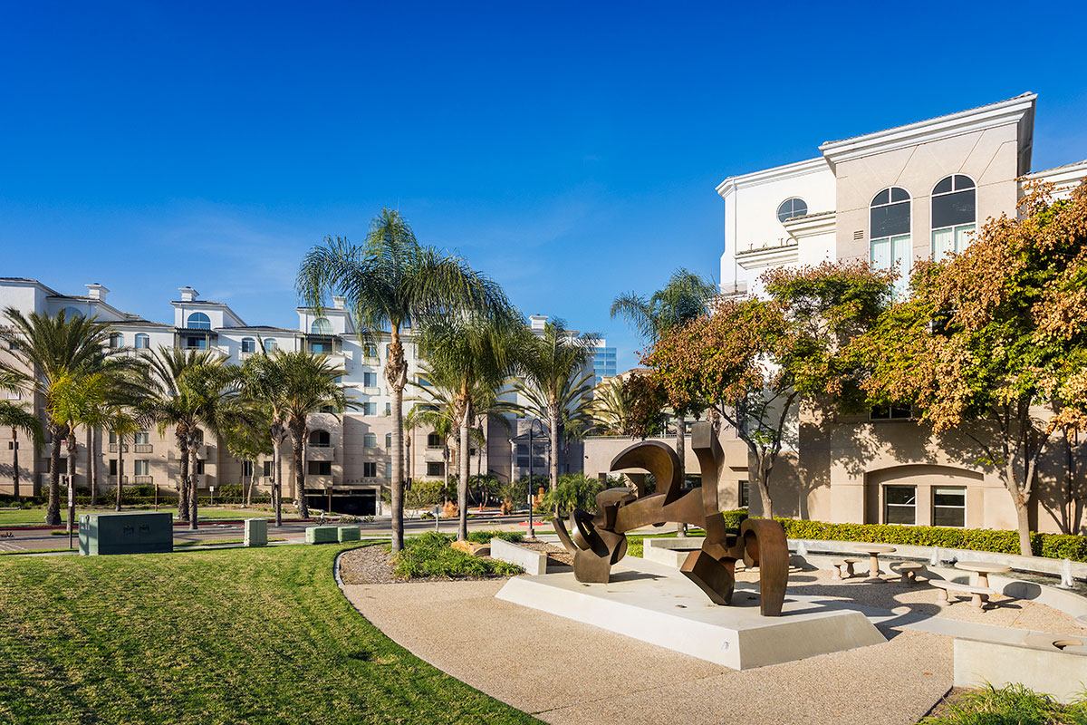 La Jolla Crossroads Image 73