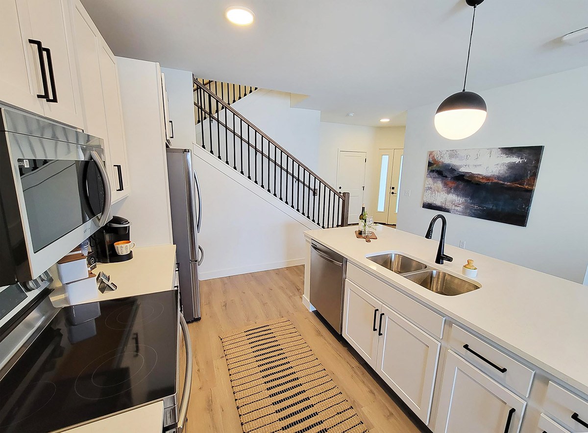 Vanguard Villas Image 10