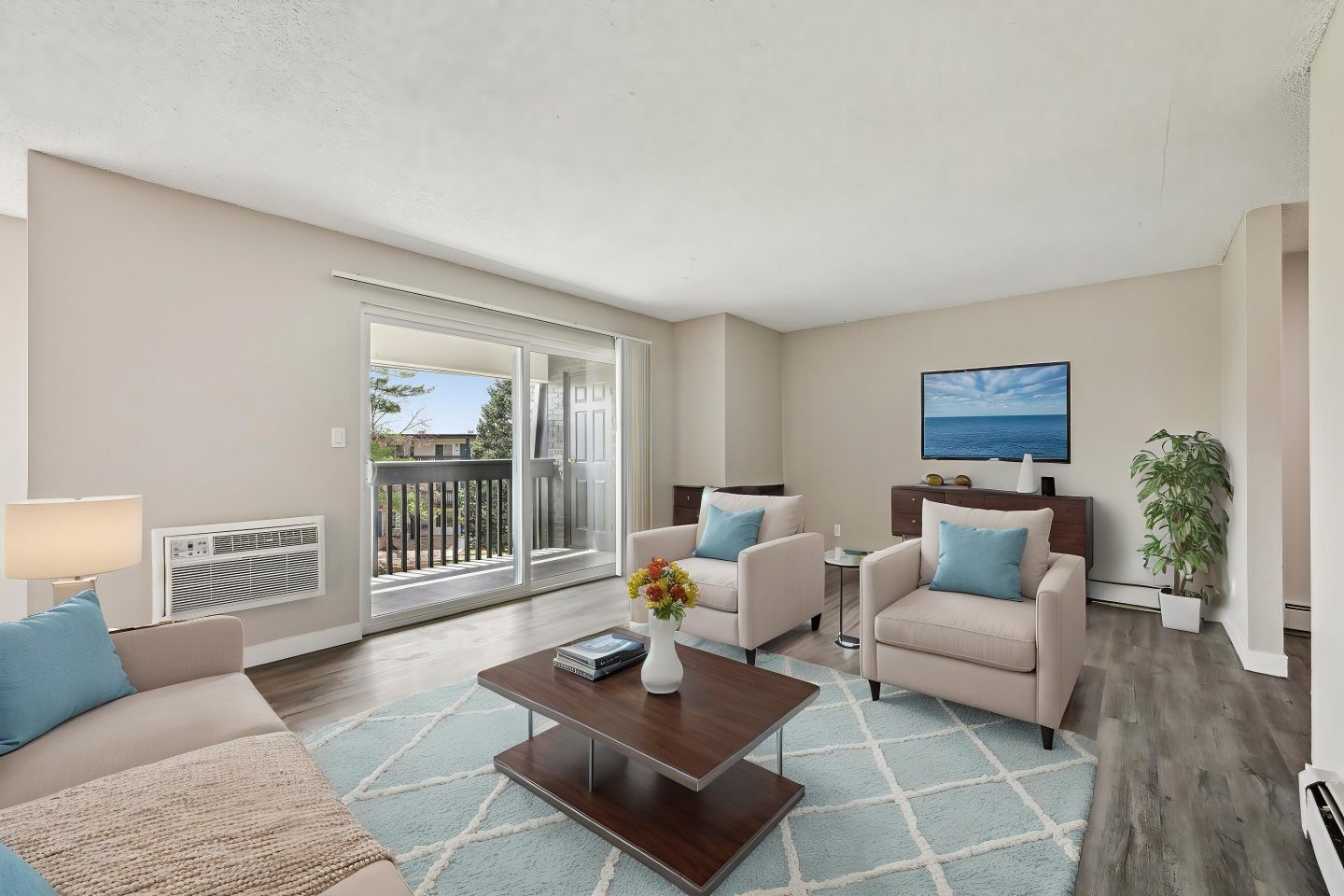 3300 Tamarac Image 5