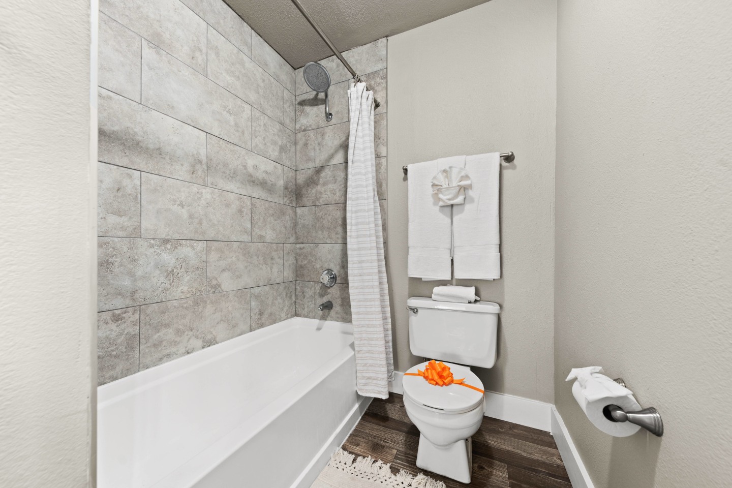Asteria Apartment Homes Image 9