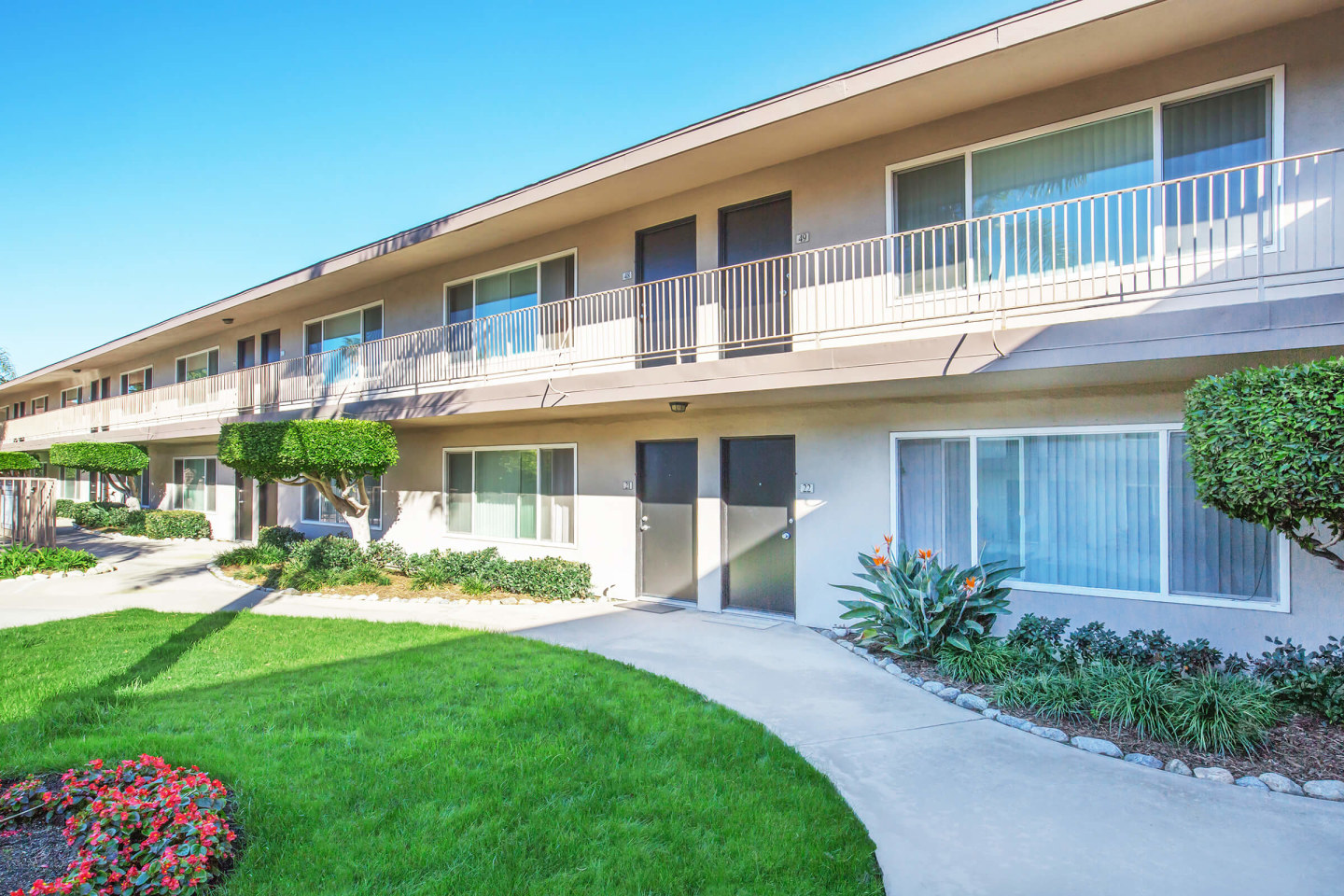 Playa Mediterranean Apartment Homes Image 1