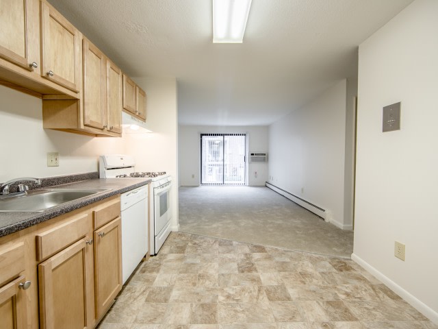 Lowell Arms Apartments Image 6