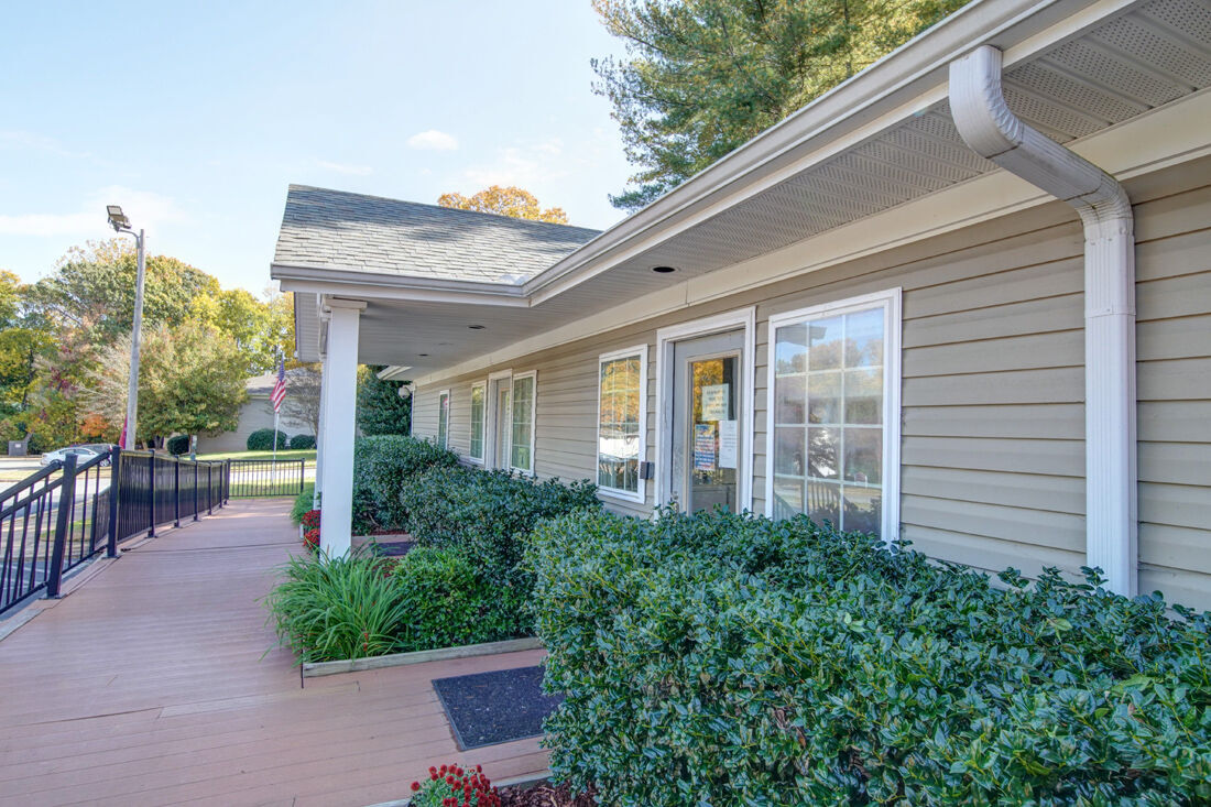 Foxcroft Apartments Image 2