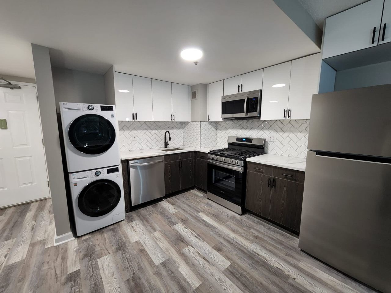 Peninsula Court Apartments Image 7