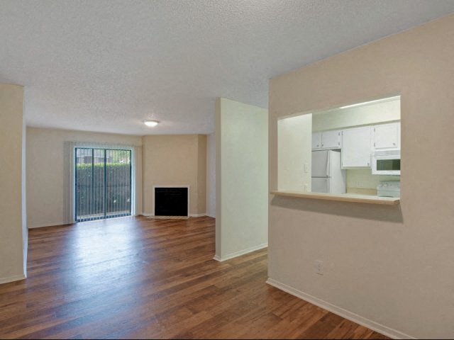 Jasmine Creek Apartments Image 2