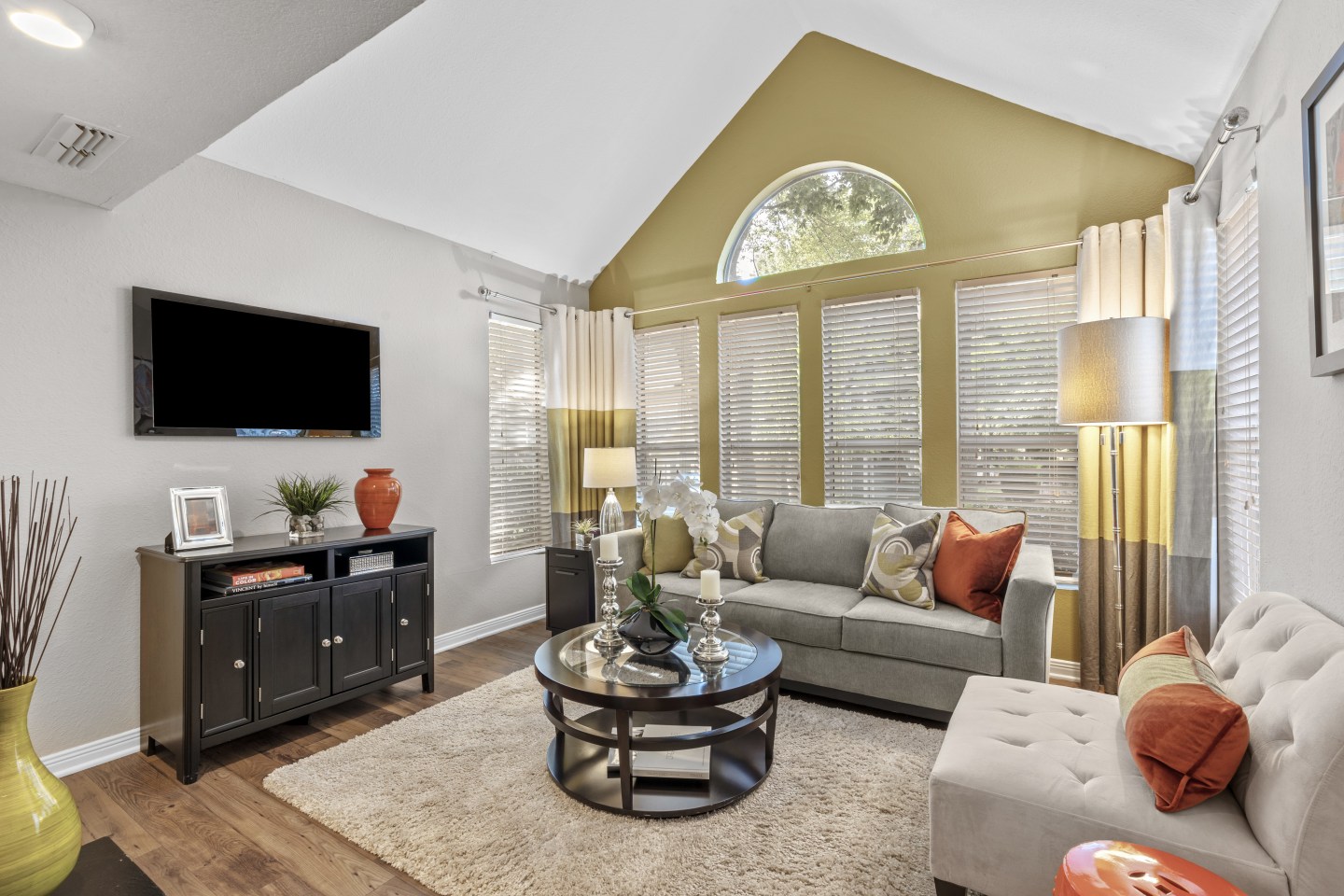 Regency Place Image 10