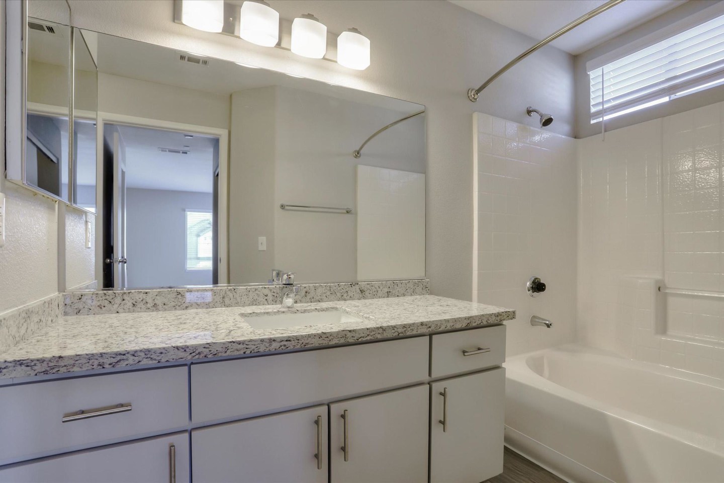 South Valley Ranch Apartments Image 63