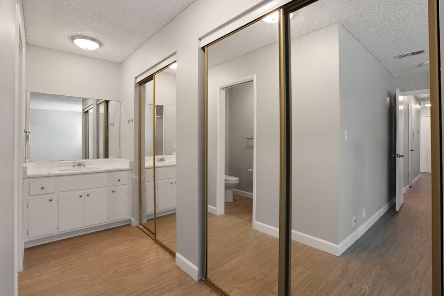 Elevate Apartment Homes Image 29