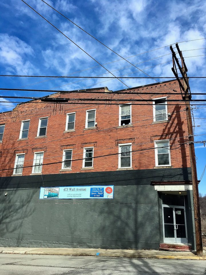 473 Wall Ave Image 2