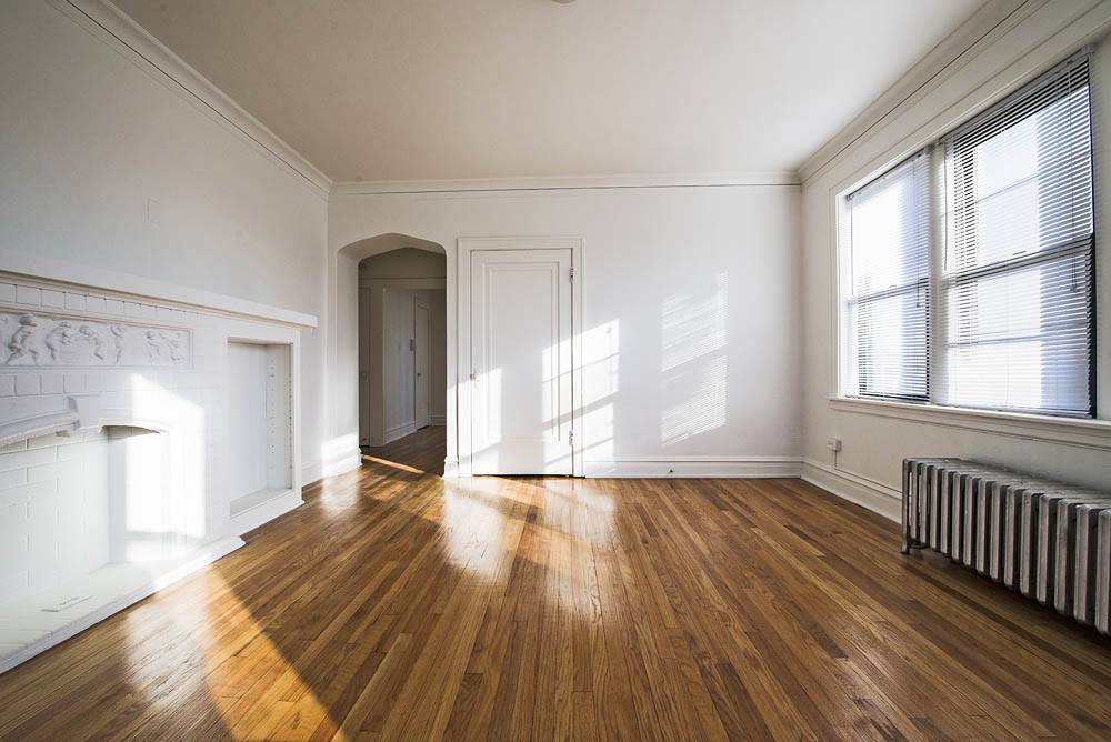 1704 W 77th St Image 15