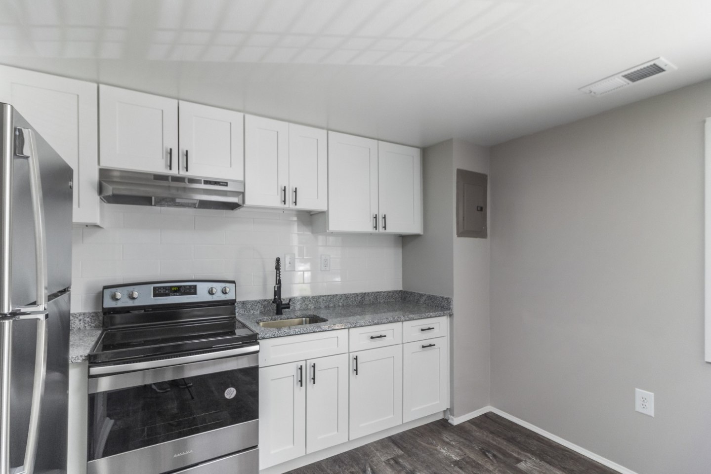 Townhomes at River's Crossing Image 7