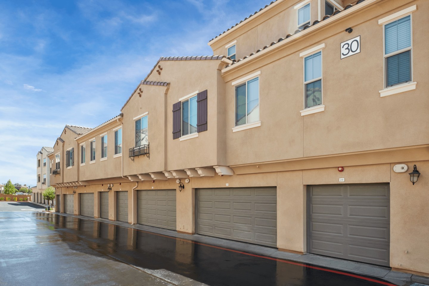 Mitchell Place Apartments Image 21