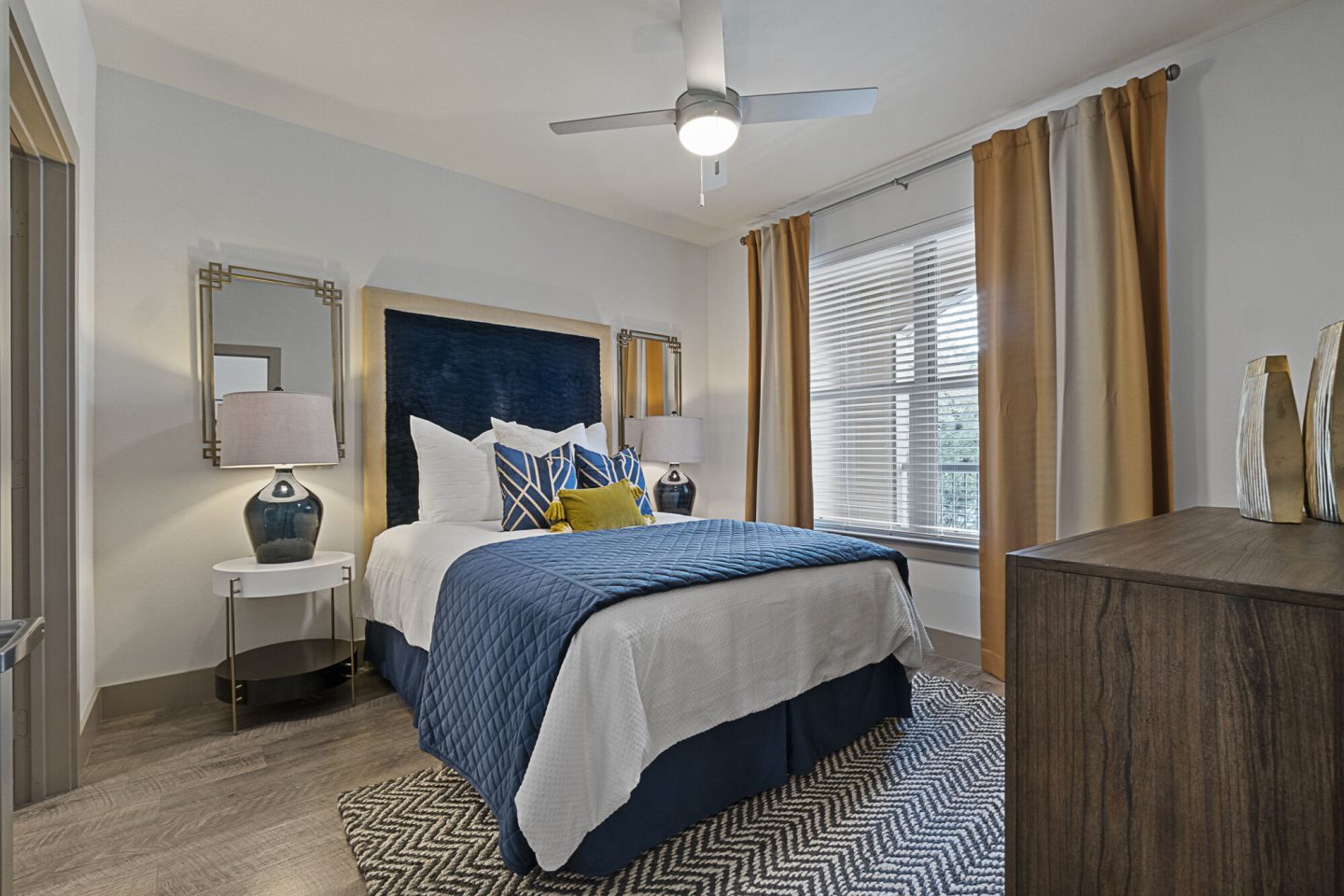Tower Bay Lofts Image 8