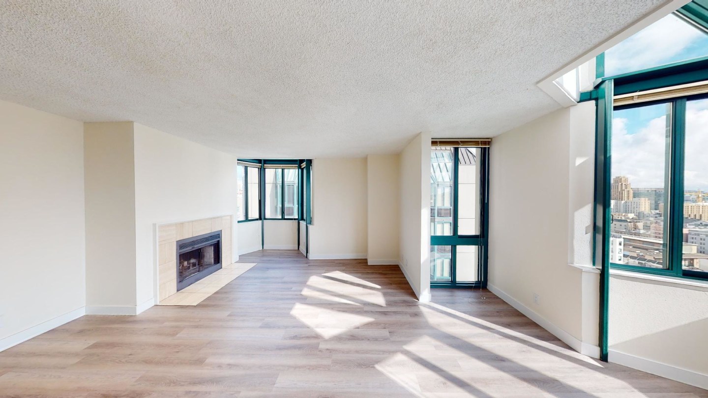 Trinity Towers Apartments Image 19