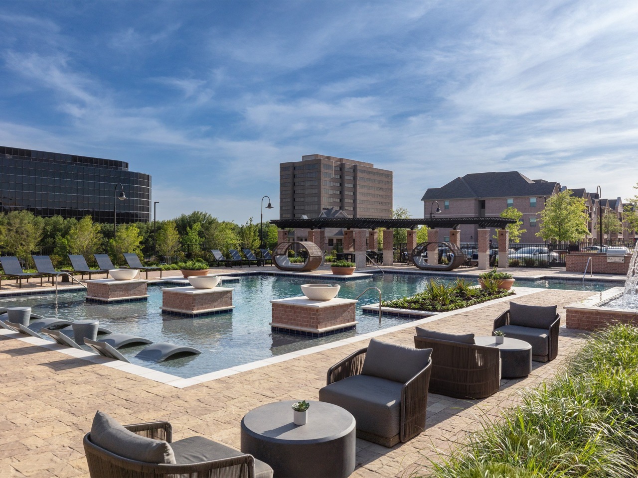 AVE Las Colinas Image 13