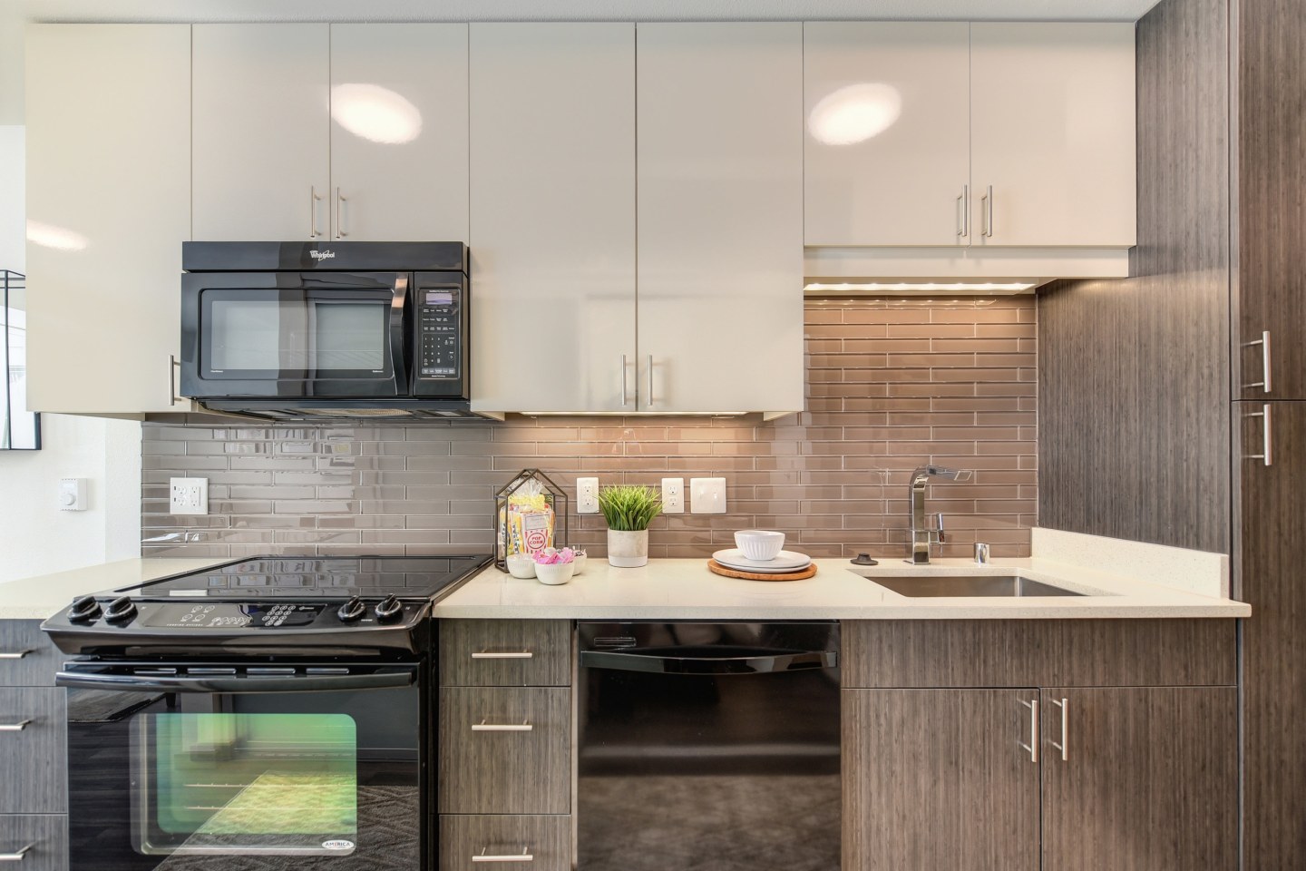 Rivet Apartment Homes Image 4