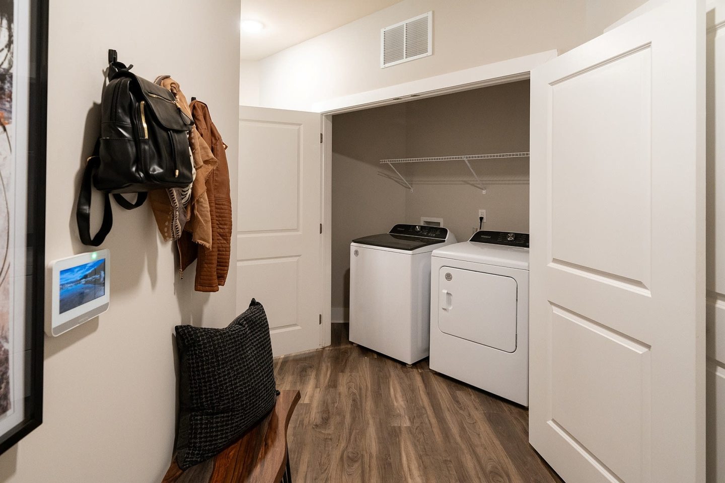 Abberly Royal Creek Apartment Homes Image 13