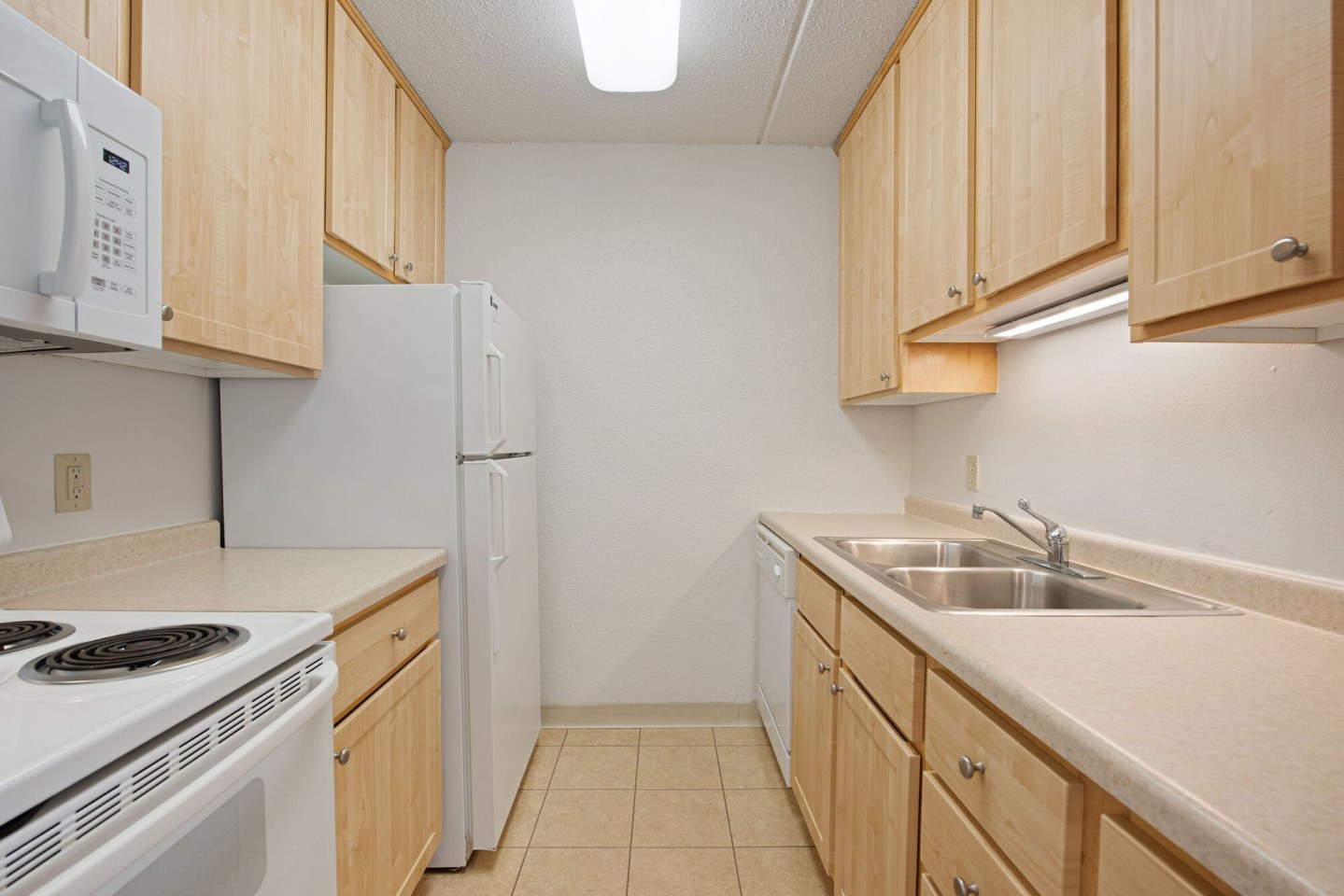 Park Plaza Apartments Image 7
