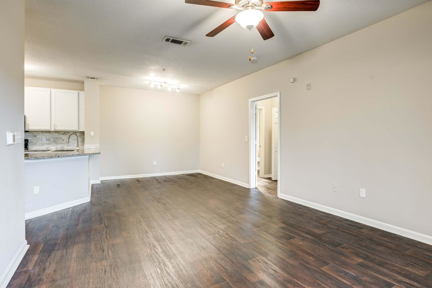 Florida Club at Deerwood Image 9