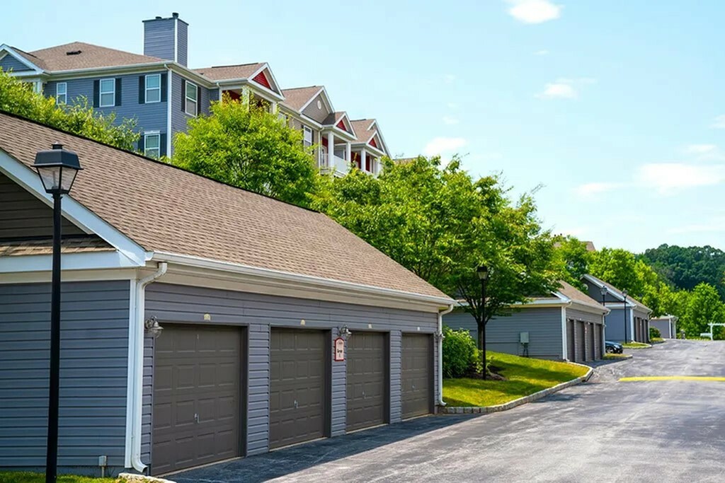 Apartments at Glenmoore Image 16