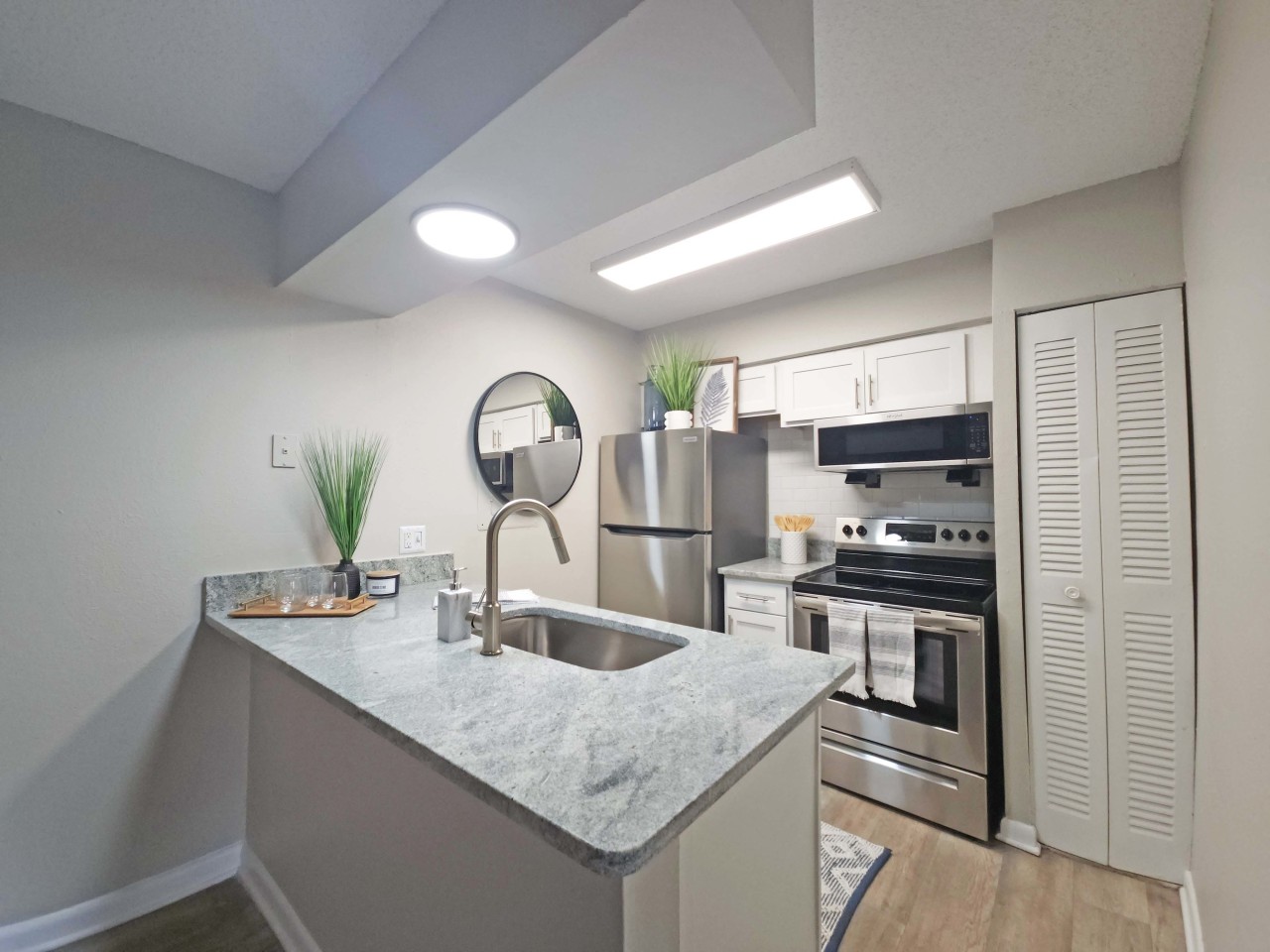Amalie Apartment Homes Image 1