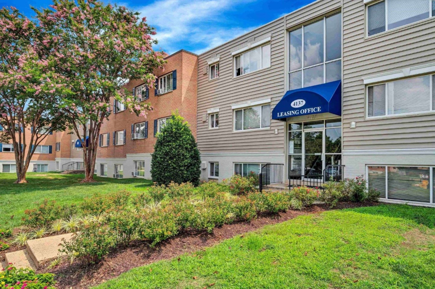 Fairmont Gardens Image 1