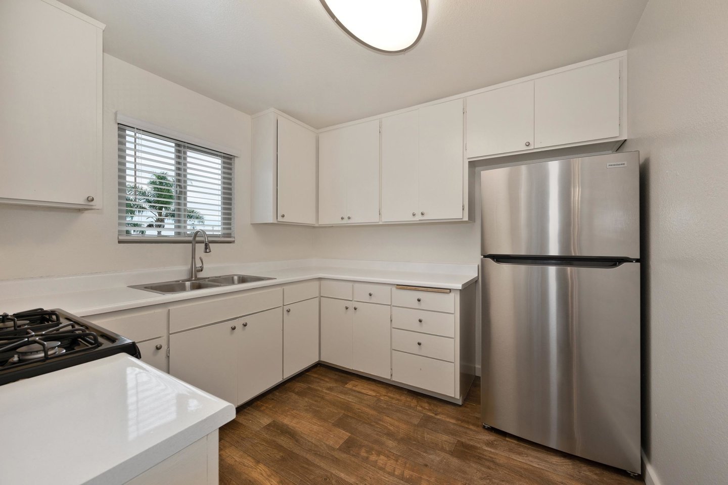 Elan Sea Lofts Image 1