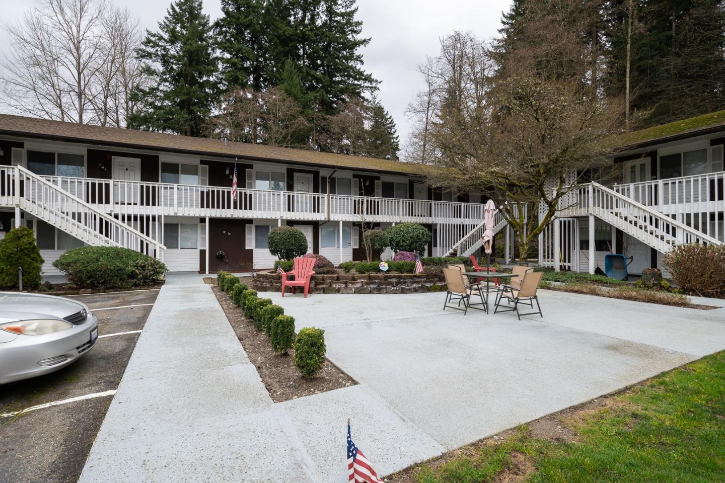 Lindbrook Apartments Image 32