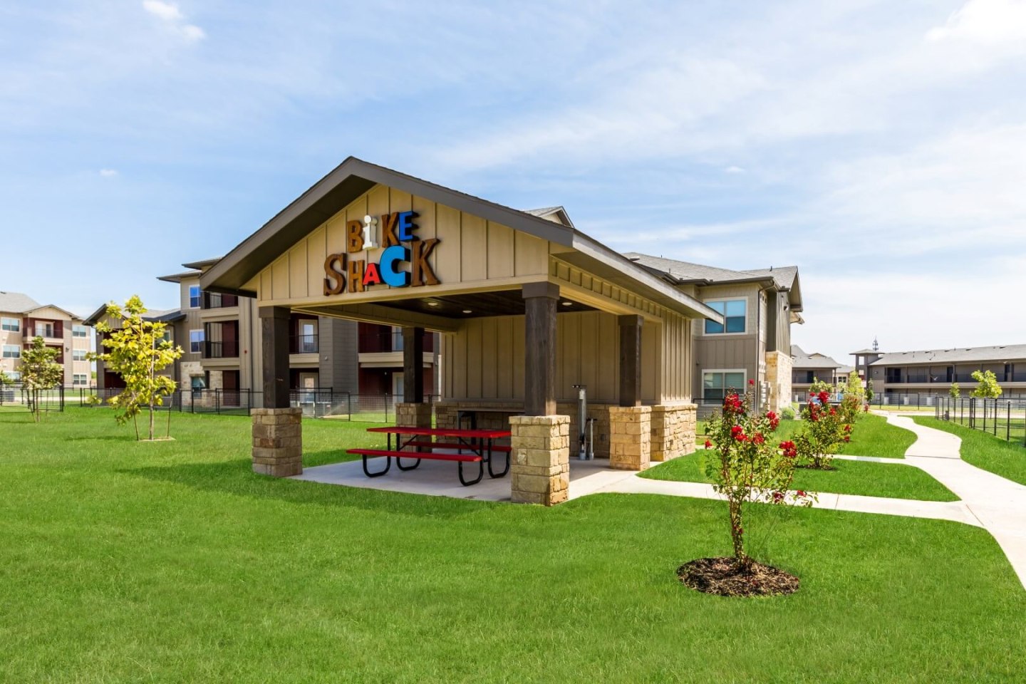 Legacy Creekside Apartments Image 4