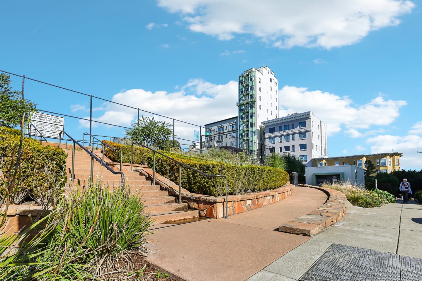 2238 Hyde Street Image 12