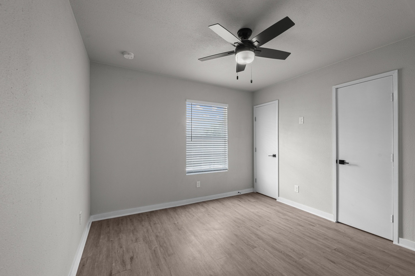 Sunset Heights Image 57