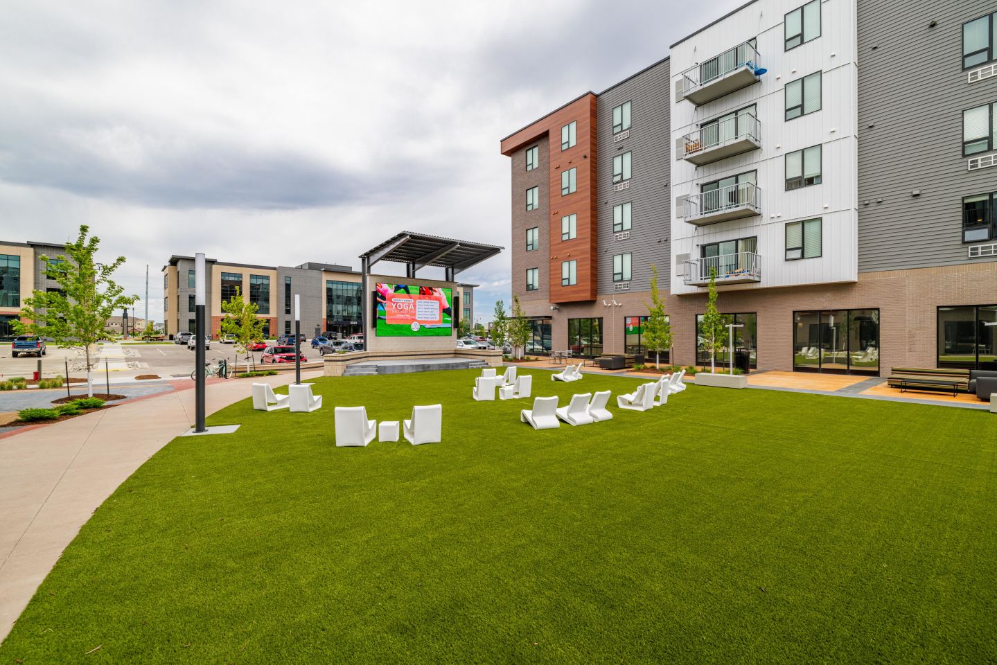 EagleRidge Plaza Image 61
