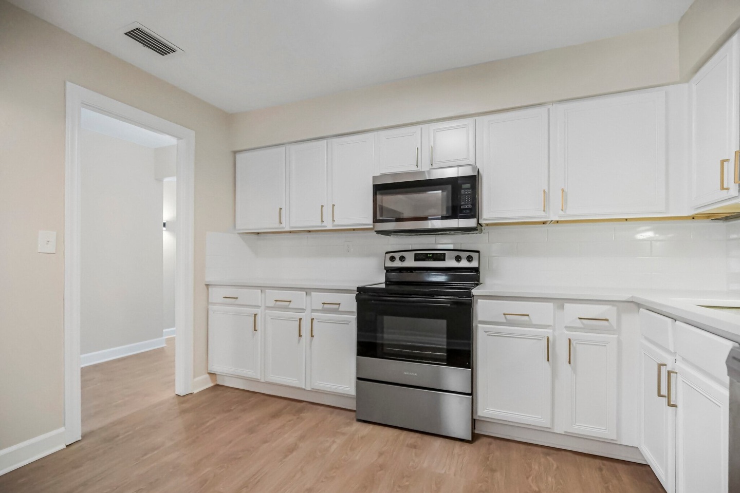 Villa Medici Apartments and Townhomes  Image 6
