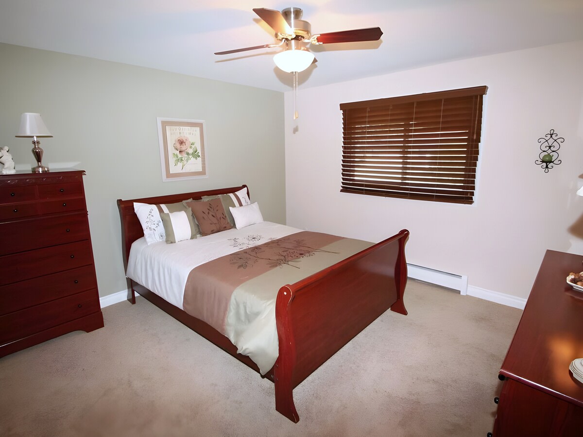 Emerson Square Image 6