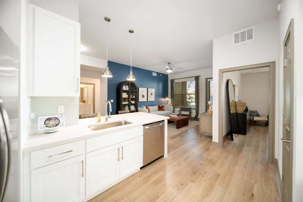 The Pearl Founders Square Apartments Image 7