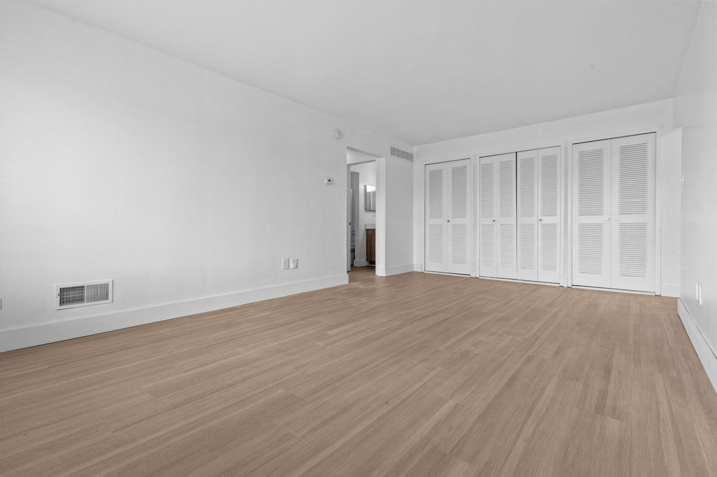 Bloomfield Square Image 9