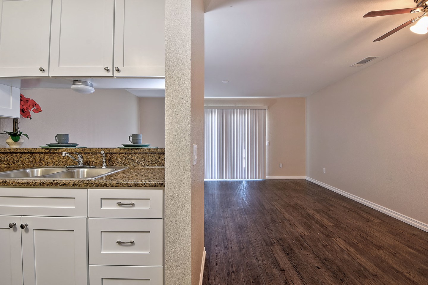 Fairway Manor Image 27