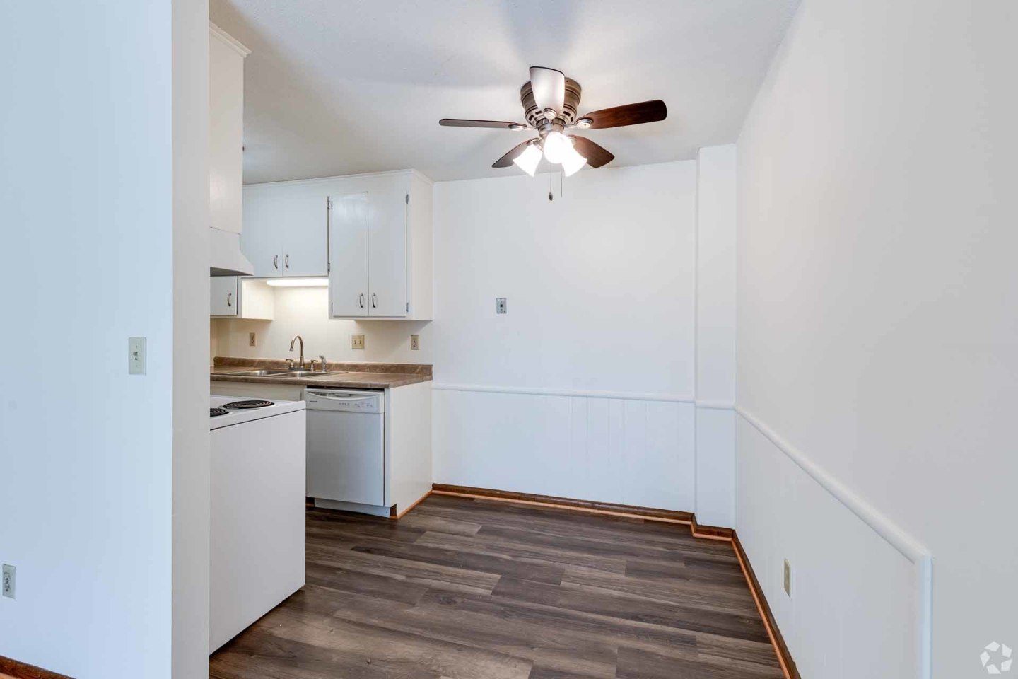 Apache Manor Apartments Image 27