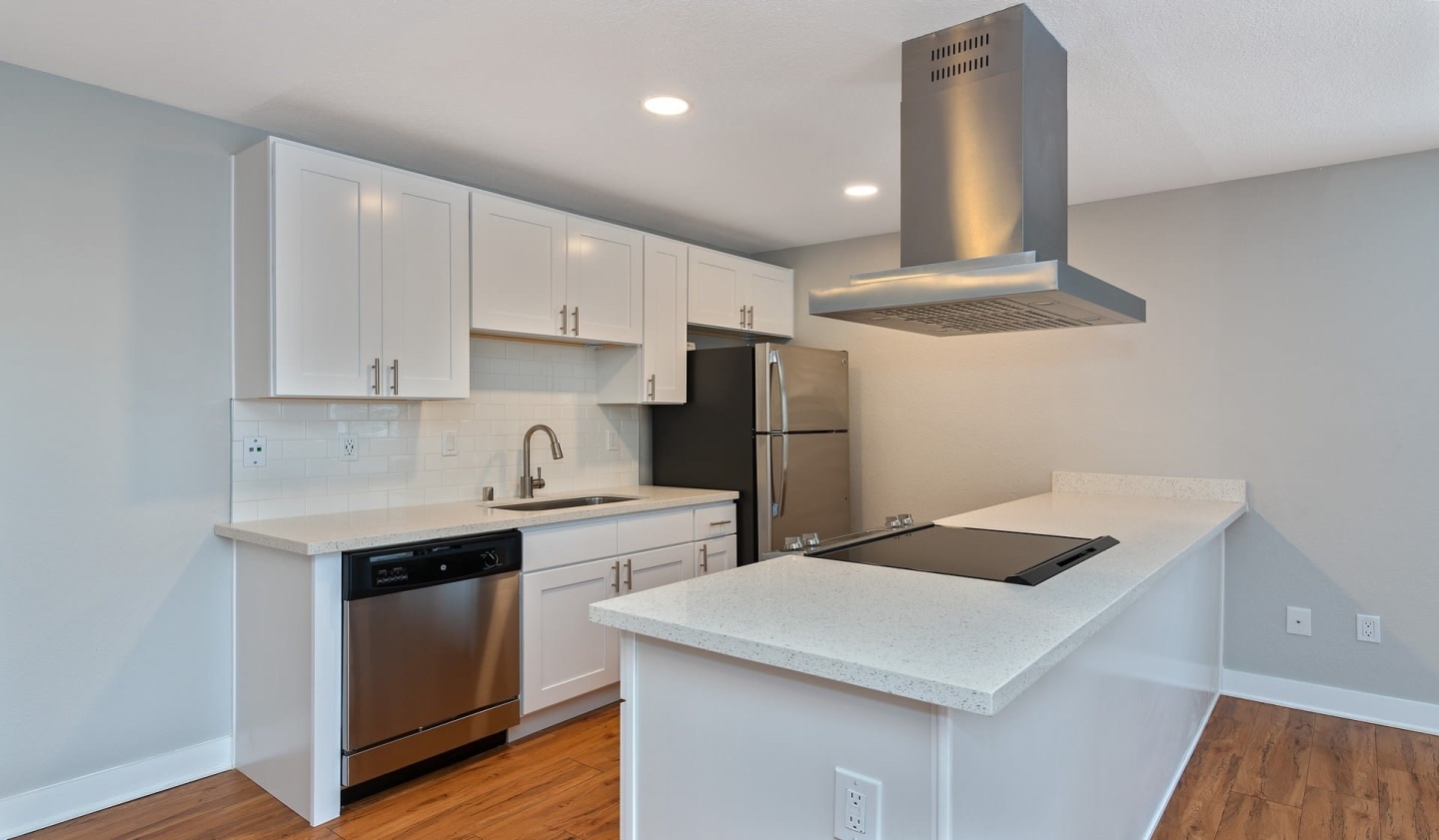 Hidden Cove Apartments Image 1