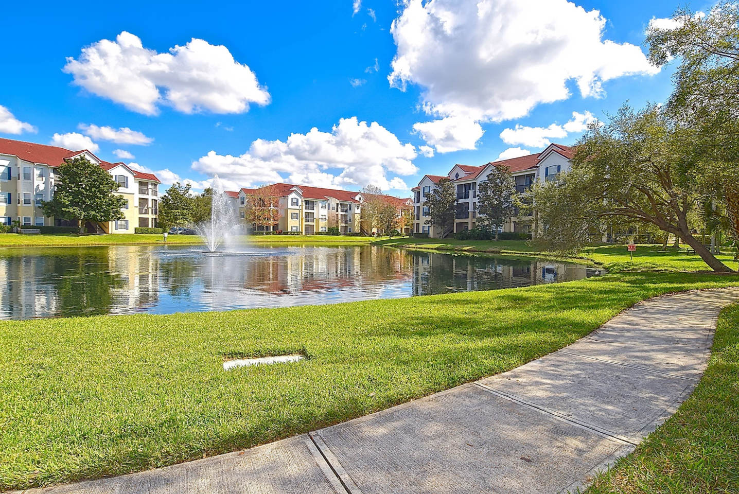 Saratoga Place Image 32