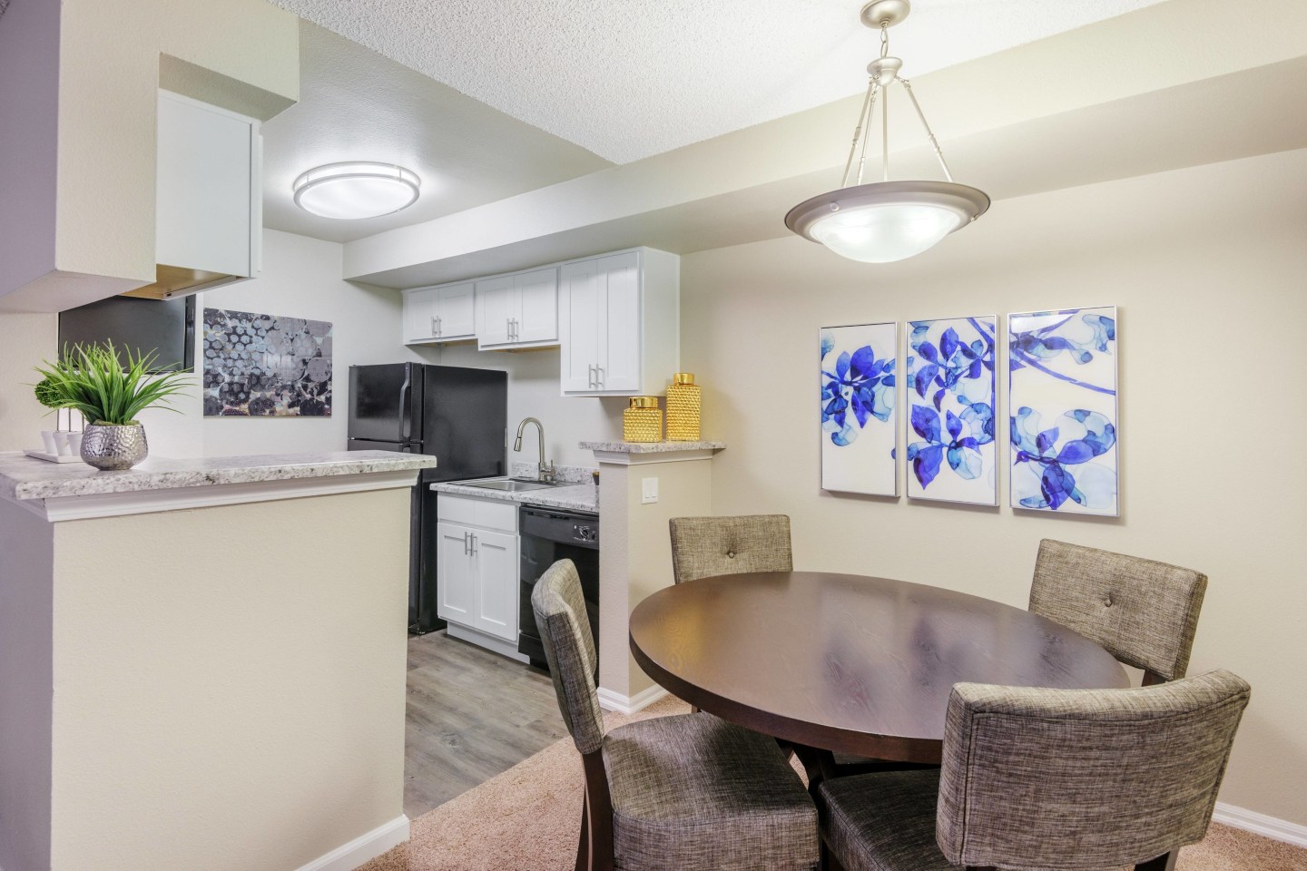Bella Terra at City Center Apartments Image 5