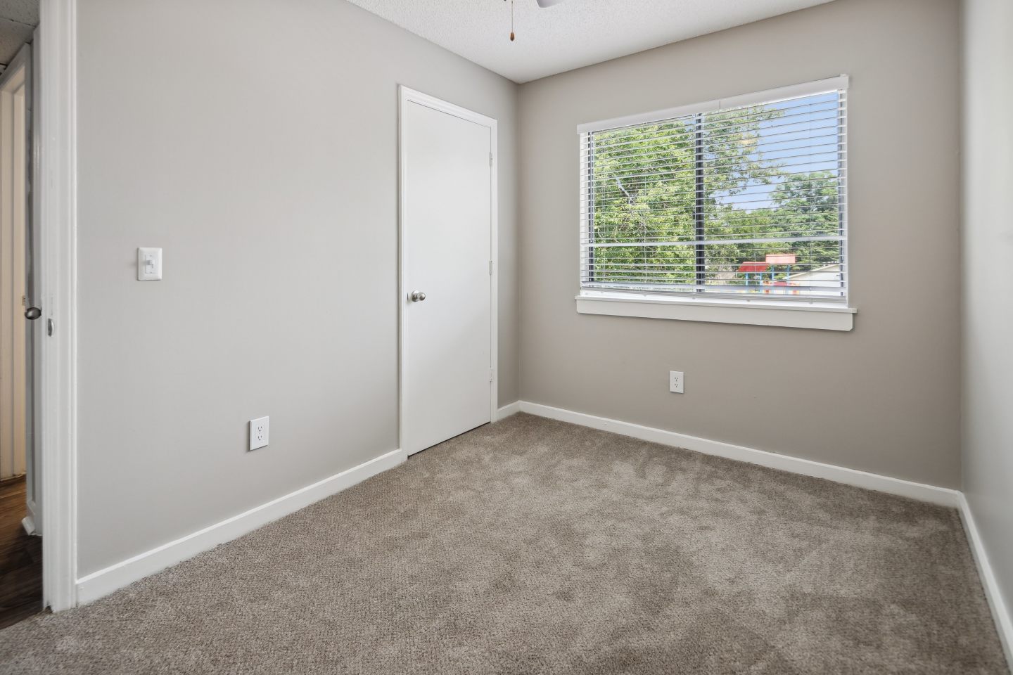 Crestview Huntington Image 6