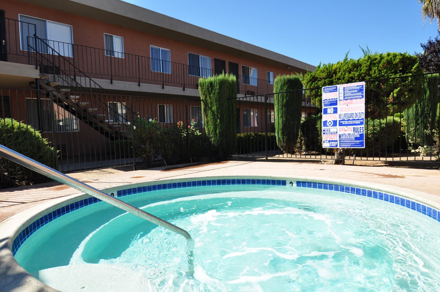 Ashwood Apartments Image 6