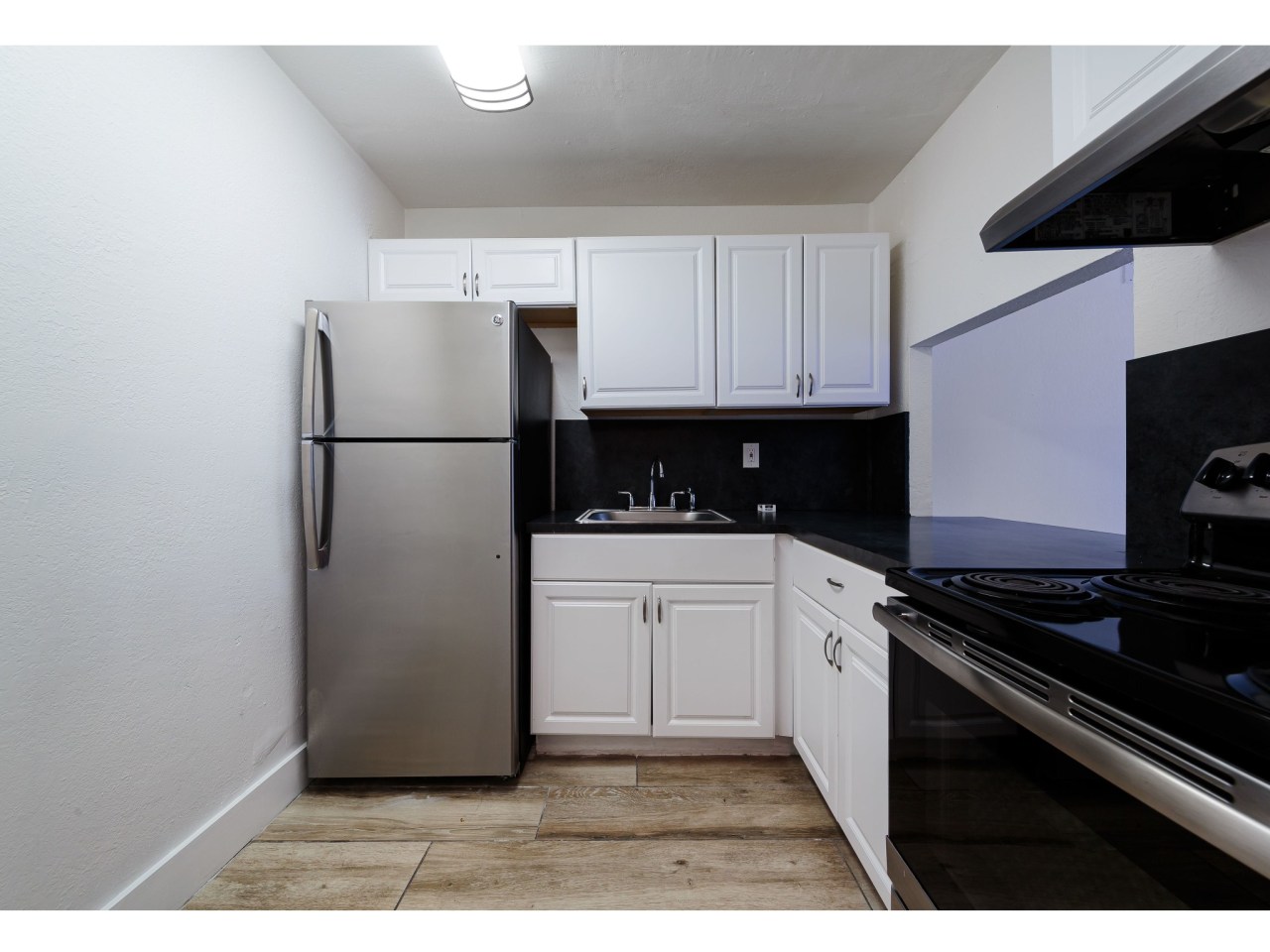 Miami Shores Luxury Apartments Image 5