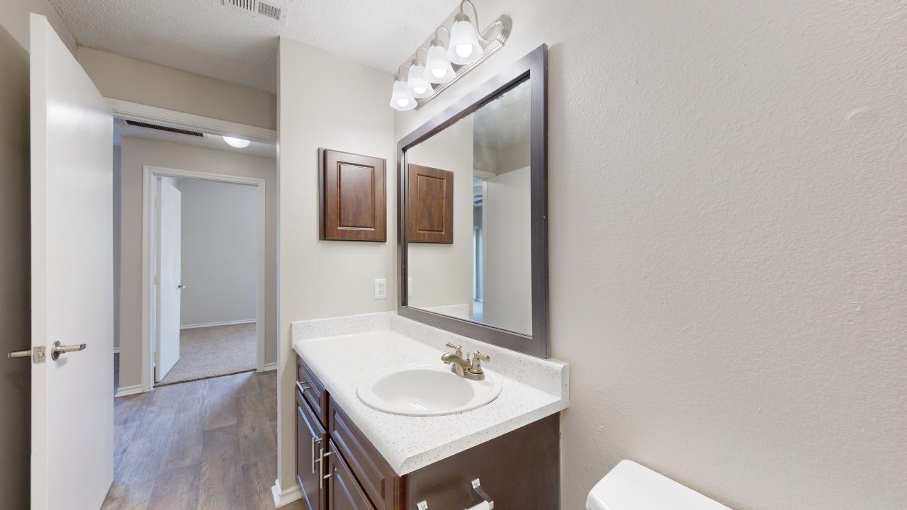 Southgate Glen Image 13